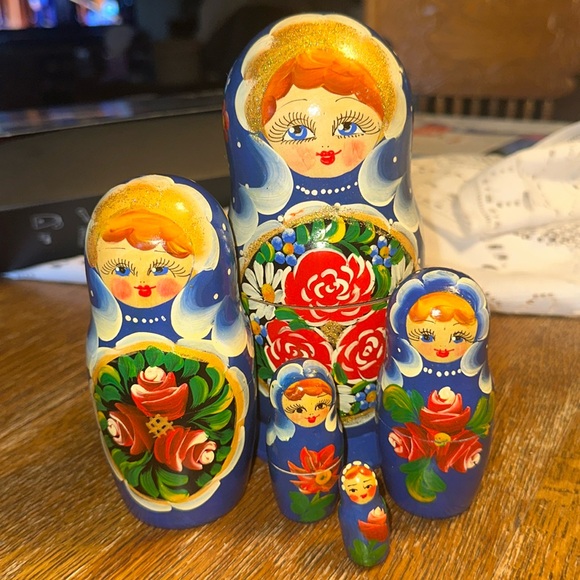 5pcs Russian Nesting Girl Dolls Matryoshka Babushka Wooden Toy - Picture 3 of 4